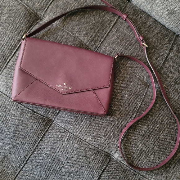 Kate Spade Sadie Saffiano Leather Envelope Crossbody - Picture 10 of 10